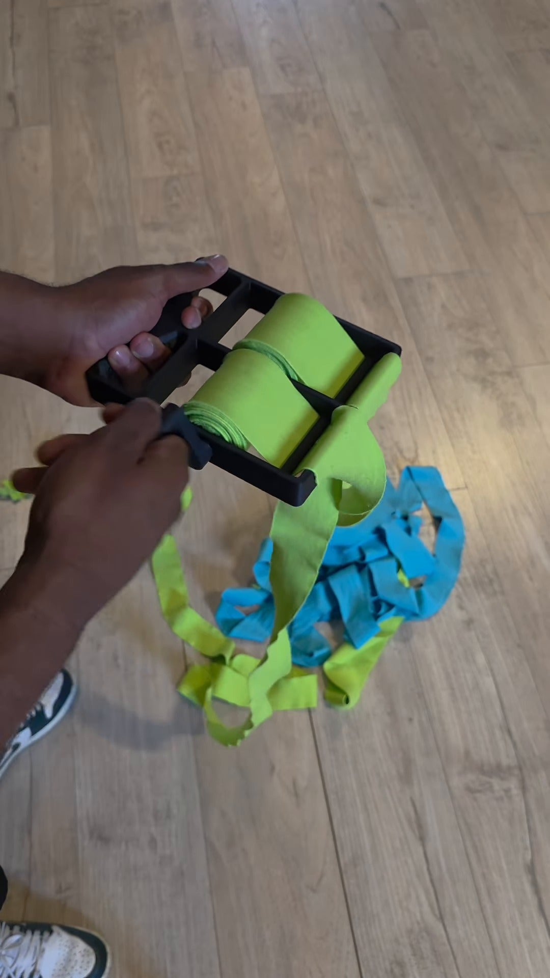 Agility Ladder with Tangle-Free Hand-Crank Winder