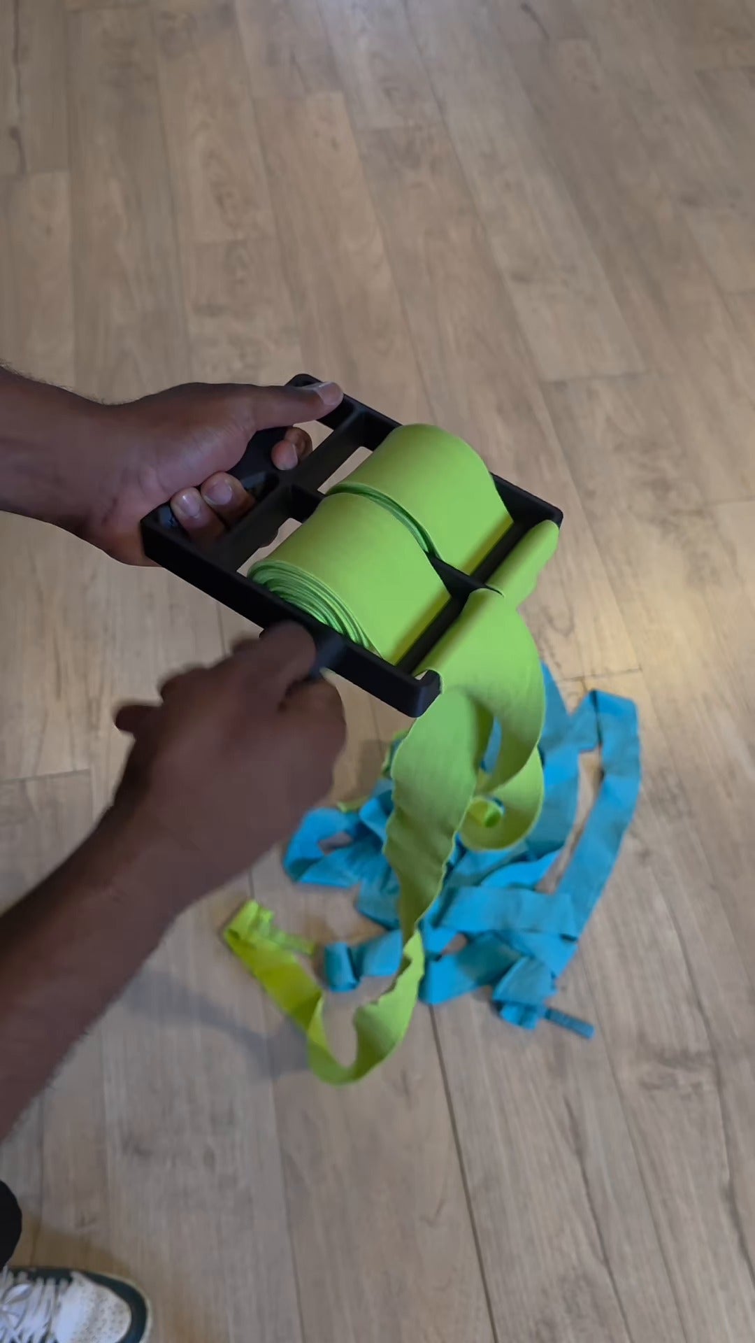 Agility Ladder with Tangle-Free Hand-Crank Winder