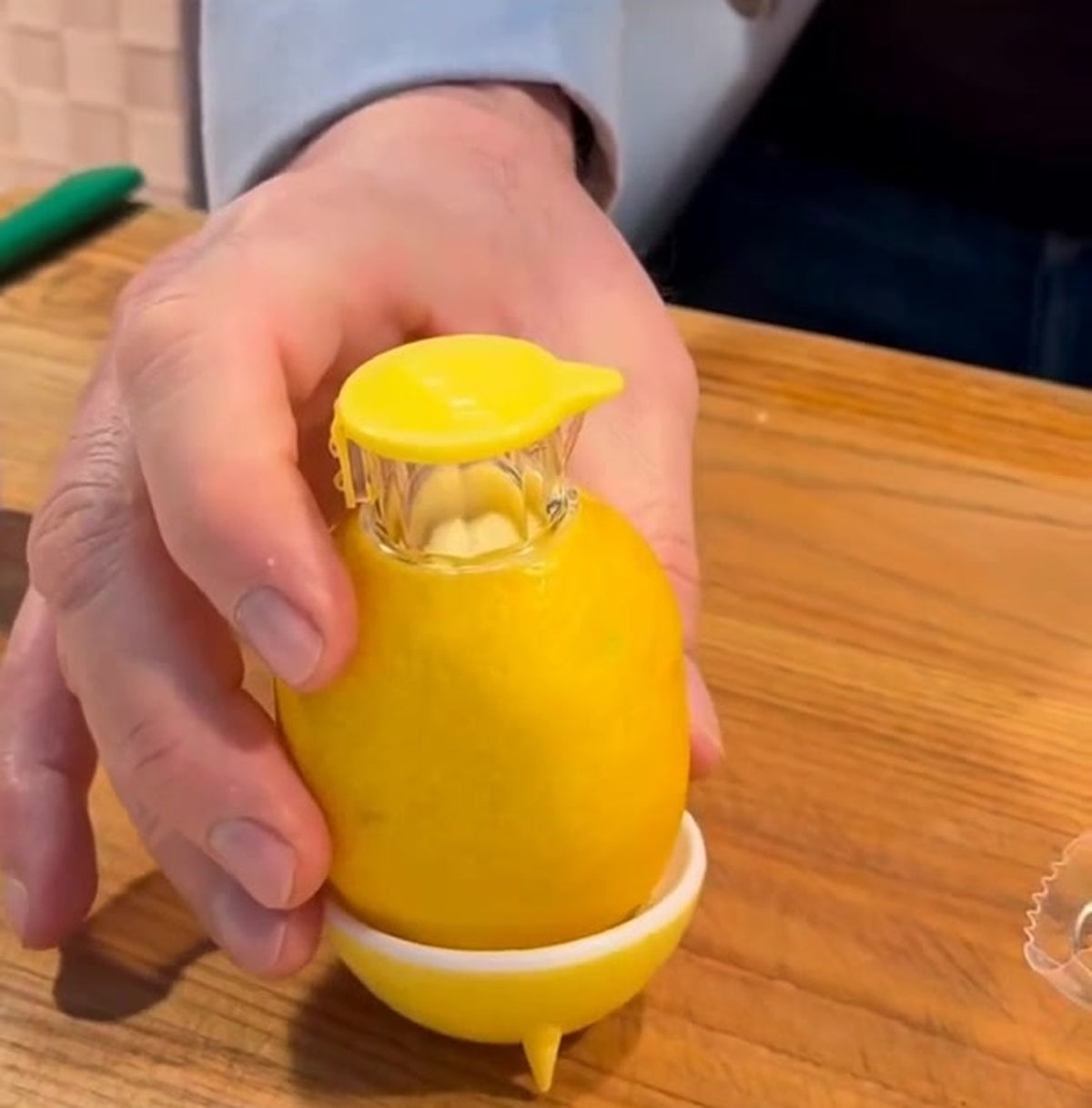 Citrus Juicer Spritzer