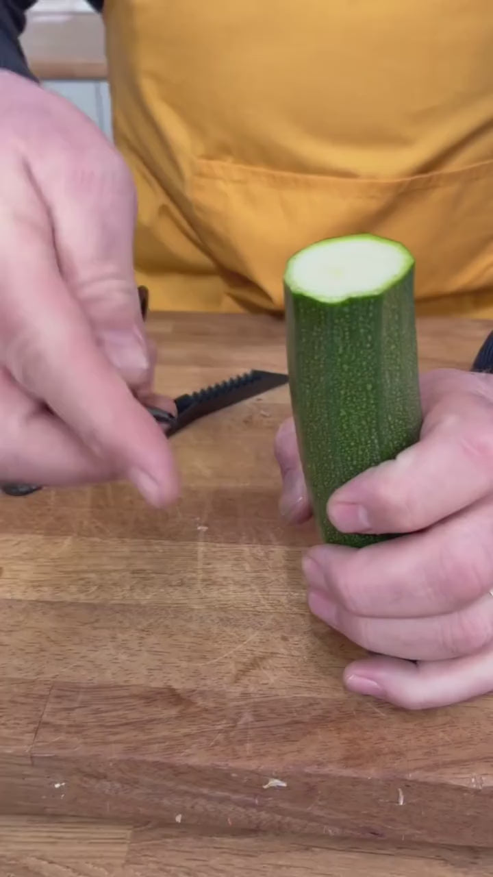 Spiral Vegetable Cutter & V-Shaped Carving Knife Set